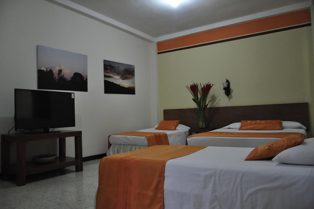 Hotel Valdivia Plaza Jardín Dış mekan fotoğraf