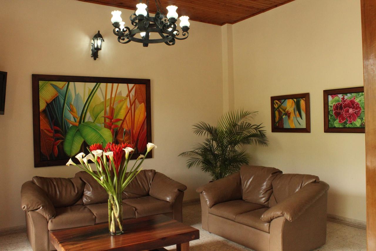 Hotel Valdivia Plaza Jardín Dış mekan fotoğraf