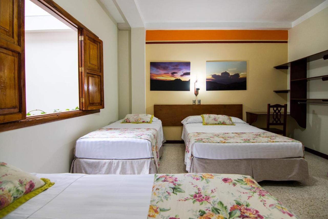 Hotel Valdivia Plaza Jardín Dış mekan fotoğraf