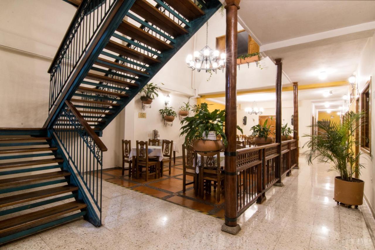 Hotel Valdivia Plaza Jardín Dış mekan fotoğraf