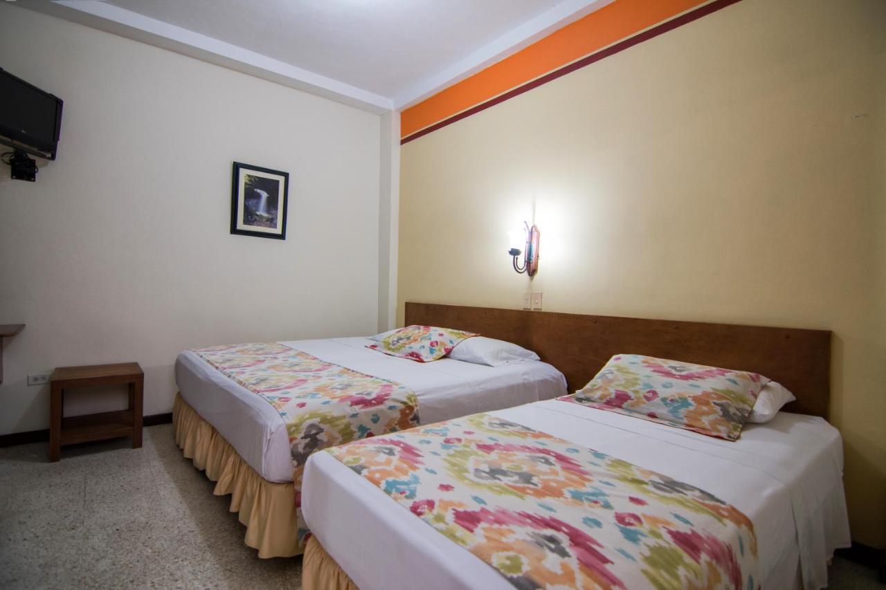 Hotel Valdivia Plaza Jardín Dış mekan fotoğraf