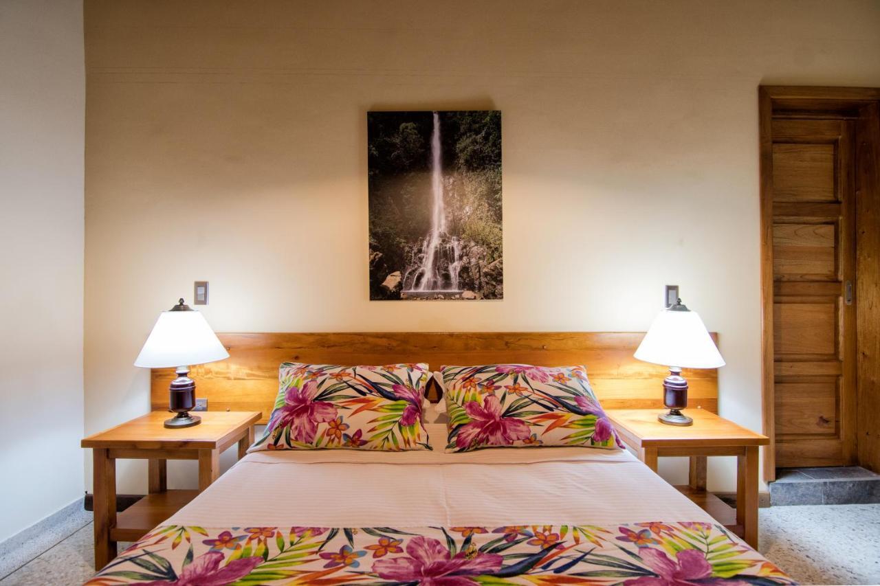 Hotel Valdivia Plaza Jardín Dış mekan fotoğraf